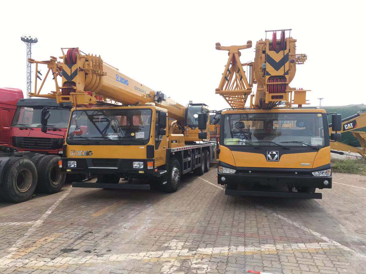6X4 Heavy Duty Crane Boom Lifting Lifter Folded/Straight Telescopic Crane Truck
