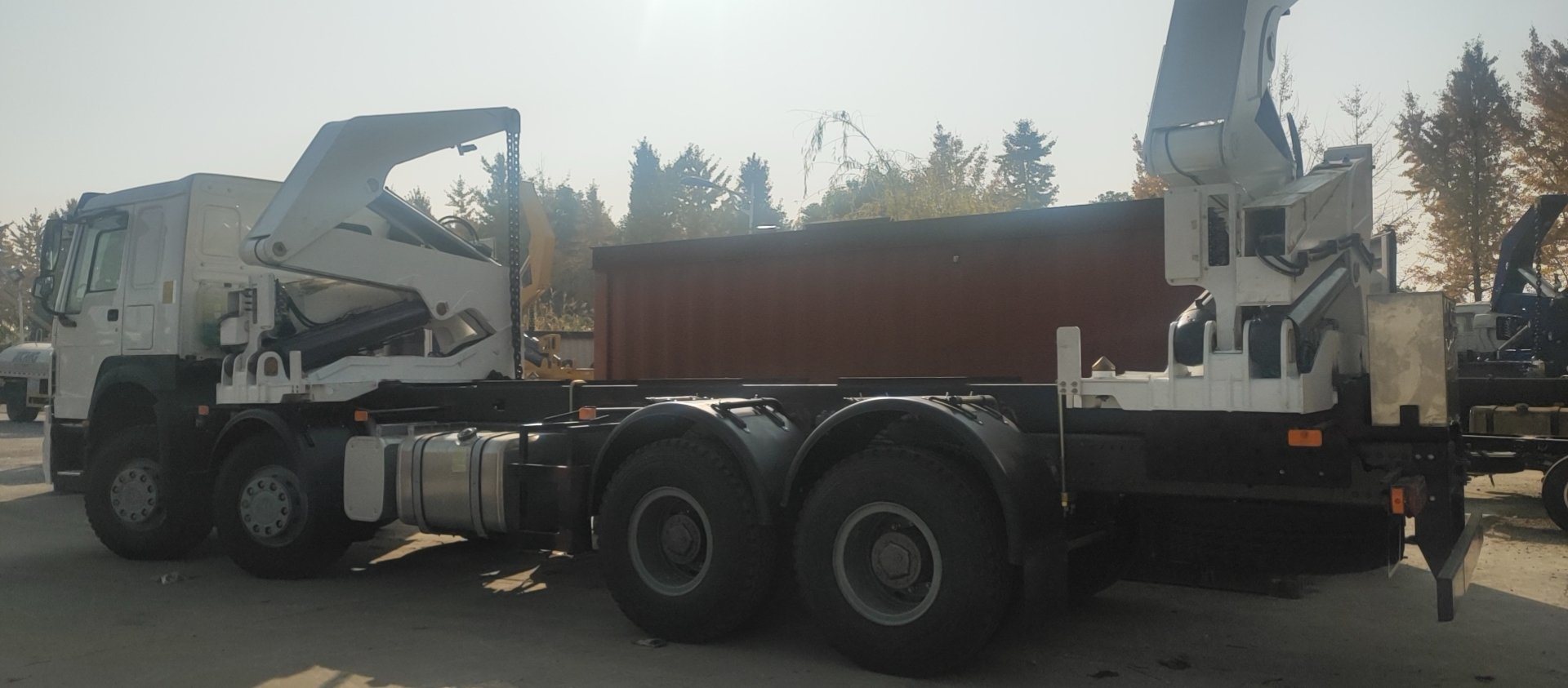 20FT 40FT Container Sidelifting Container Side Load Crane Truck