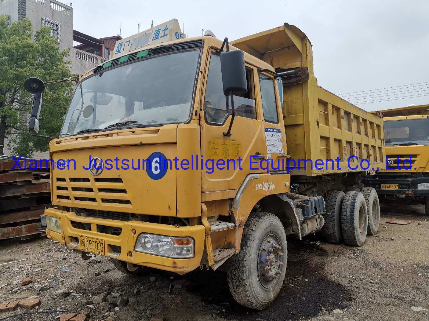 Used 6X4 Dump Truck with Hongyan Brand