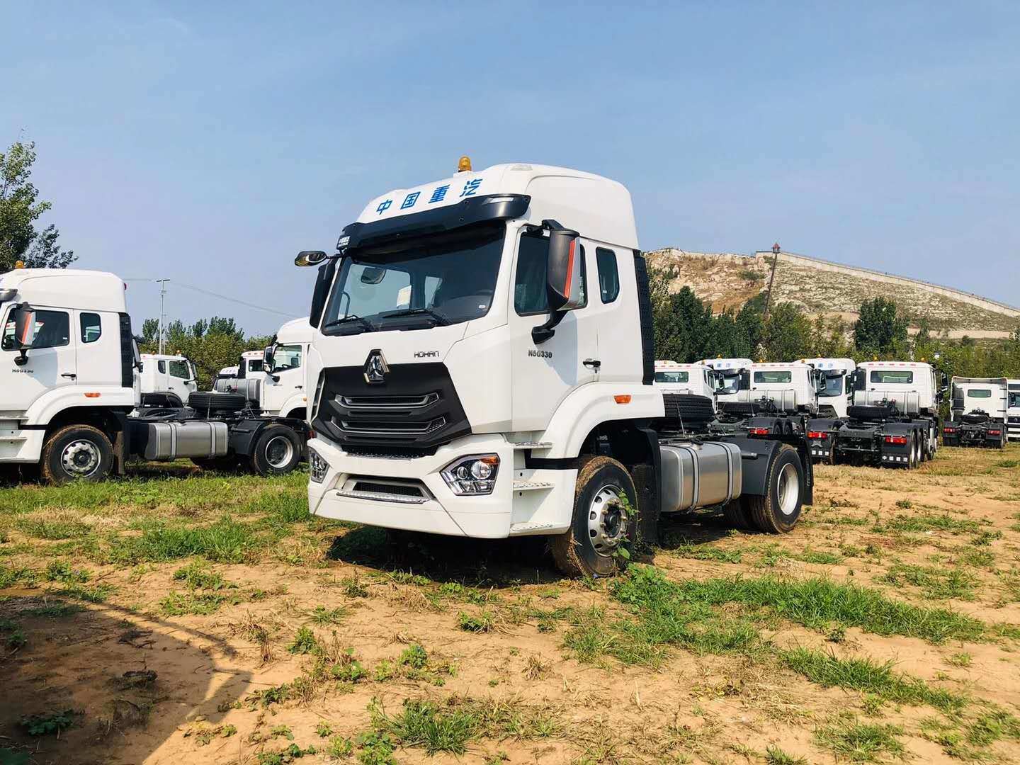 Hohan 4*2truck Tractor with 336HP 371HP